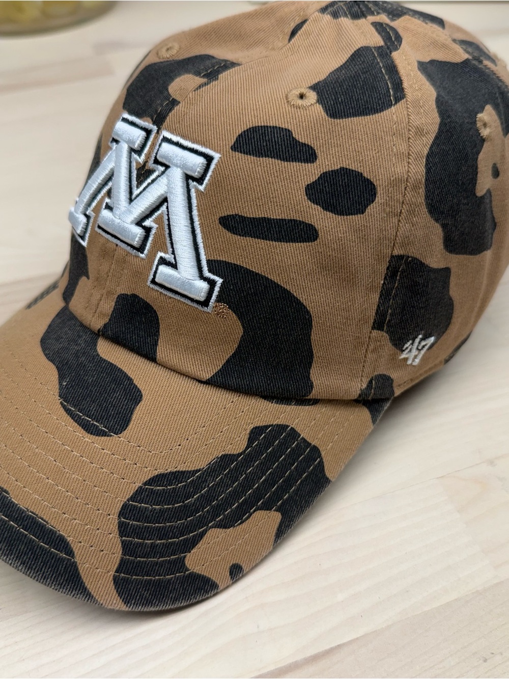 47 University of Minnesota Golden Gopher Rosette Leopard Women’s Hat New!